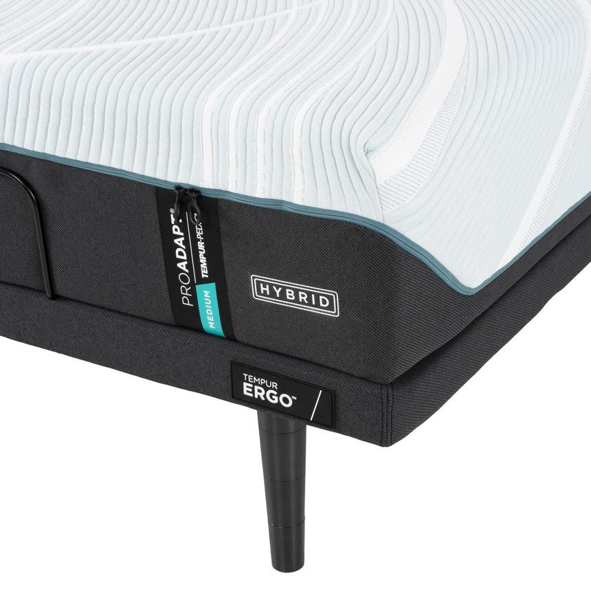 ProAdapt Medium Hybrid Queen Mattress w/Ergo® 3.0 Powered Base by Tempur-Pedic  alternate image, 4 of 6 images.
