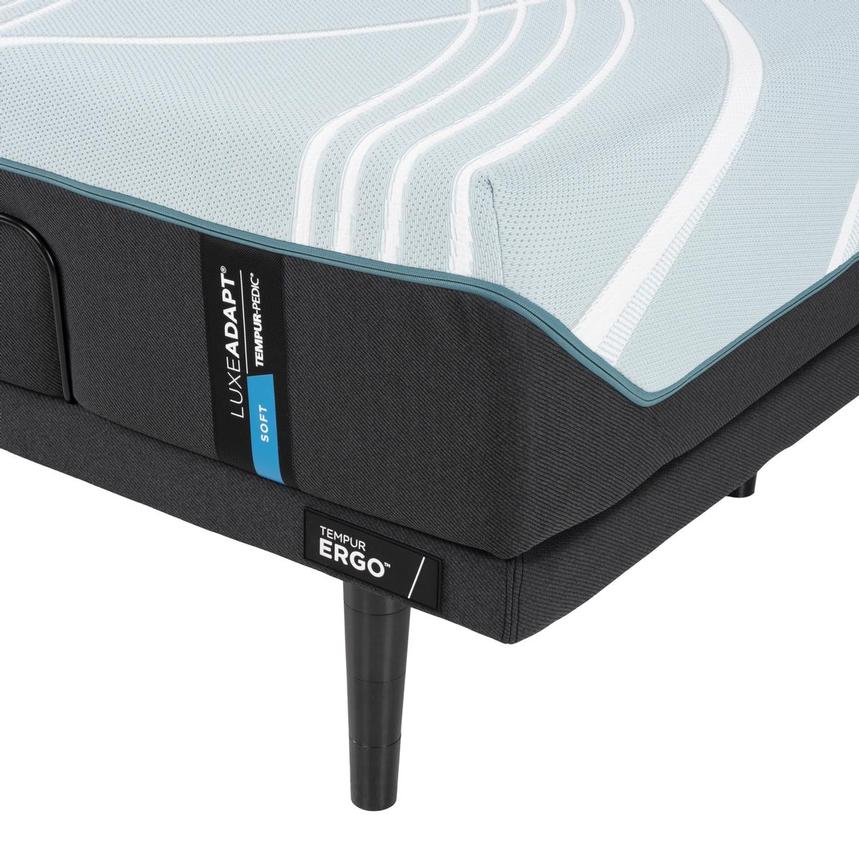 LuxeAdapt Soft Twin XL Mattress w/Ergo® 3.0 Powered Base by Tempur-Pedic alternate image, 4 of 6 images.
