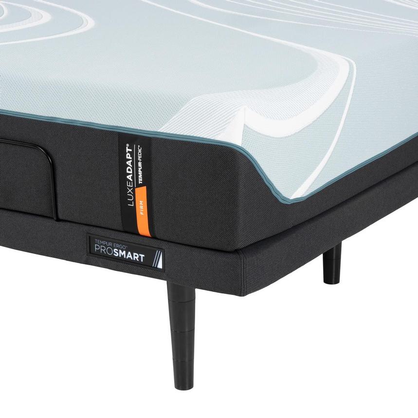 LuxeAdapt Firm Twin XL Mattress w/Ergo® ProSmart Powered Base by Tempur-Pedic alternate image, 4 of 6 images.