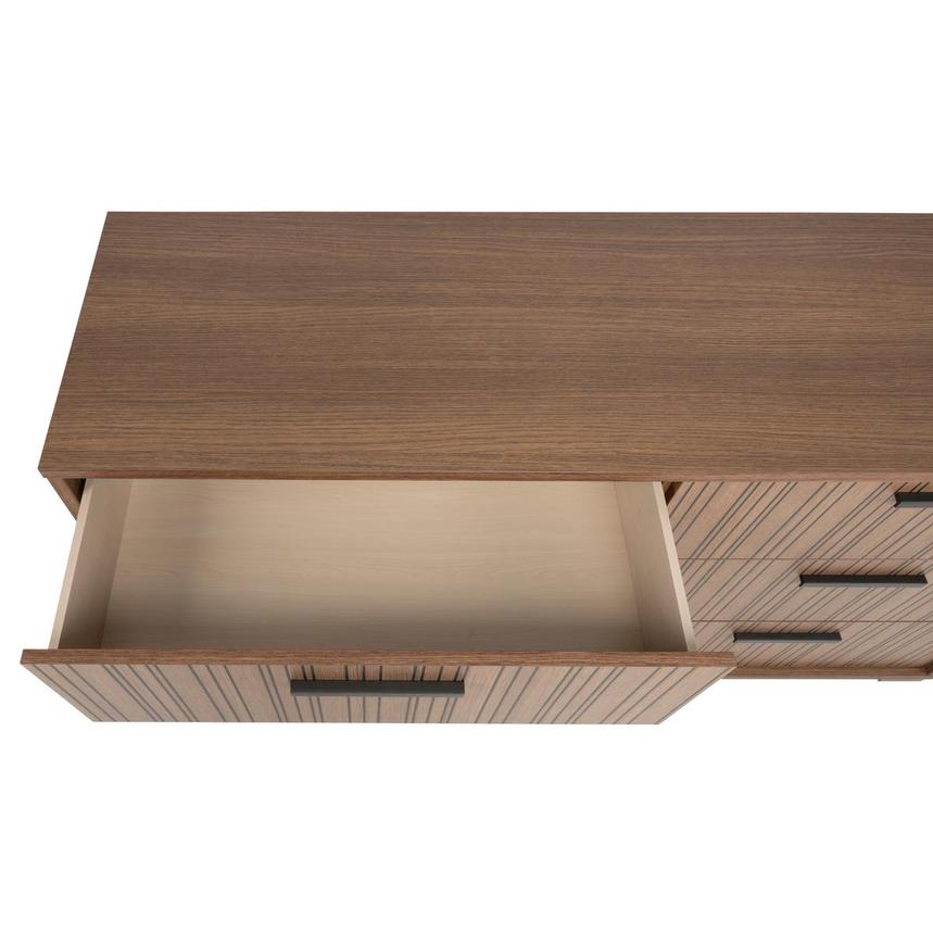 Nadia Dresser  alternate image, 11 of 15 images.